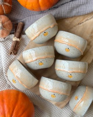 Pumpkin season ON 🎃🍂 #keramika #ceskakeramika #czechceramics #pottery #cesko #vyrobenovcesku #ceskarepublika...