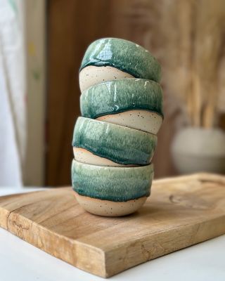 Kolekce Jungle - celoroční oblíbenci 🌱🤎✨. Tentokrát se nám povedly takto. Co na ně říkáte? Už máte doma nějaký Junglík?...