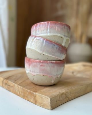 Frostberry 🍇❤️ - trošku nám posledně zrůžověly, ale i tak se povedly 👌 Chtěli byste je i na prosincové naskladnění? 😍...